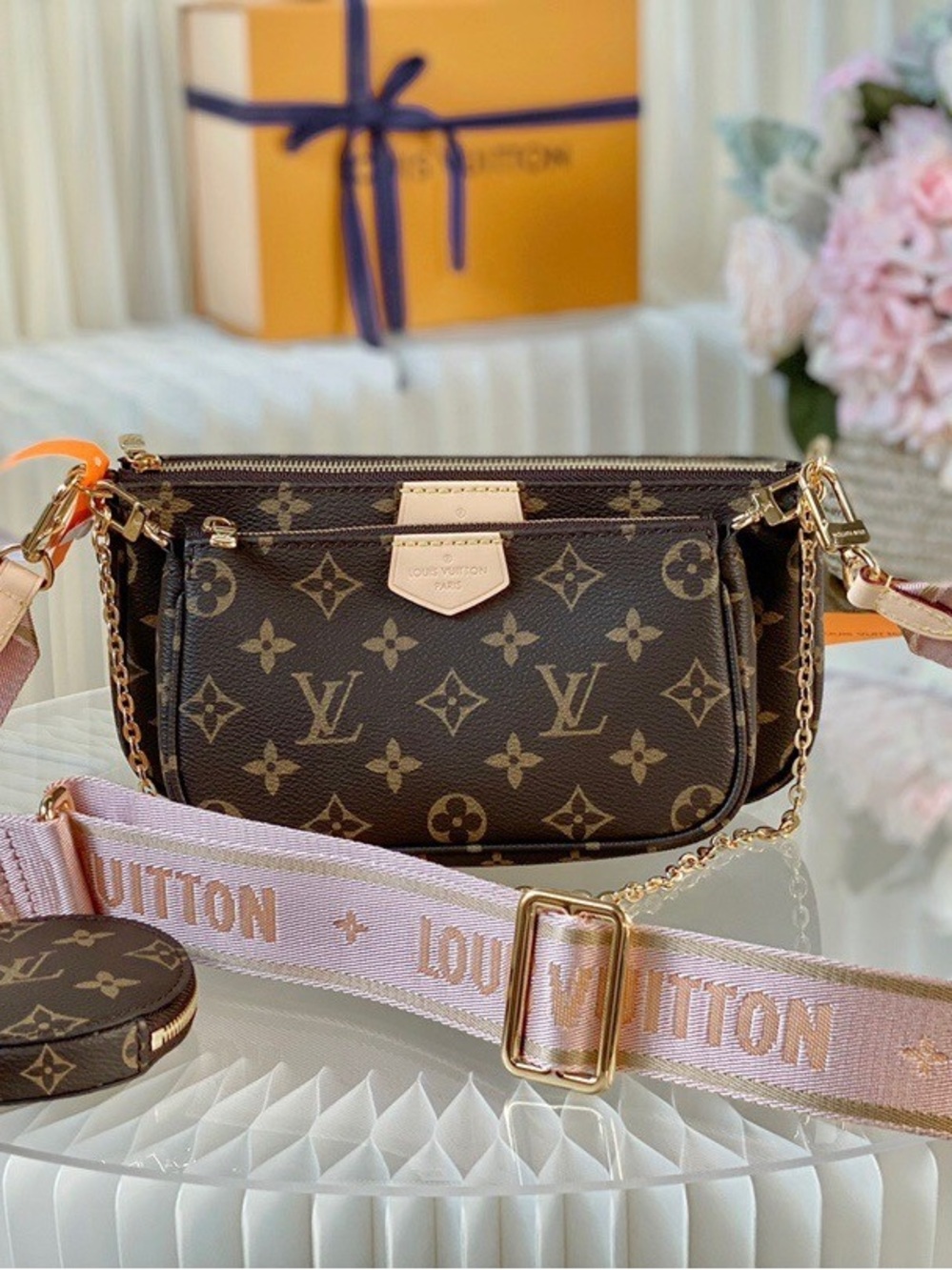 🎶 lv Light Pink Multi Pochette